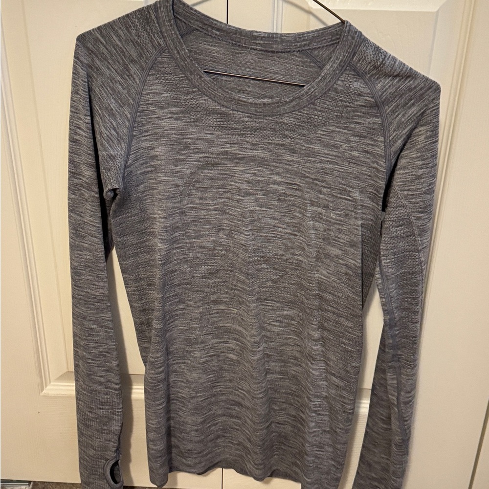lululemon athletica Heathered Gray Long Sleeve Top
